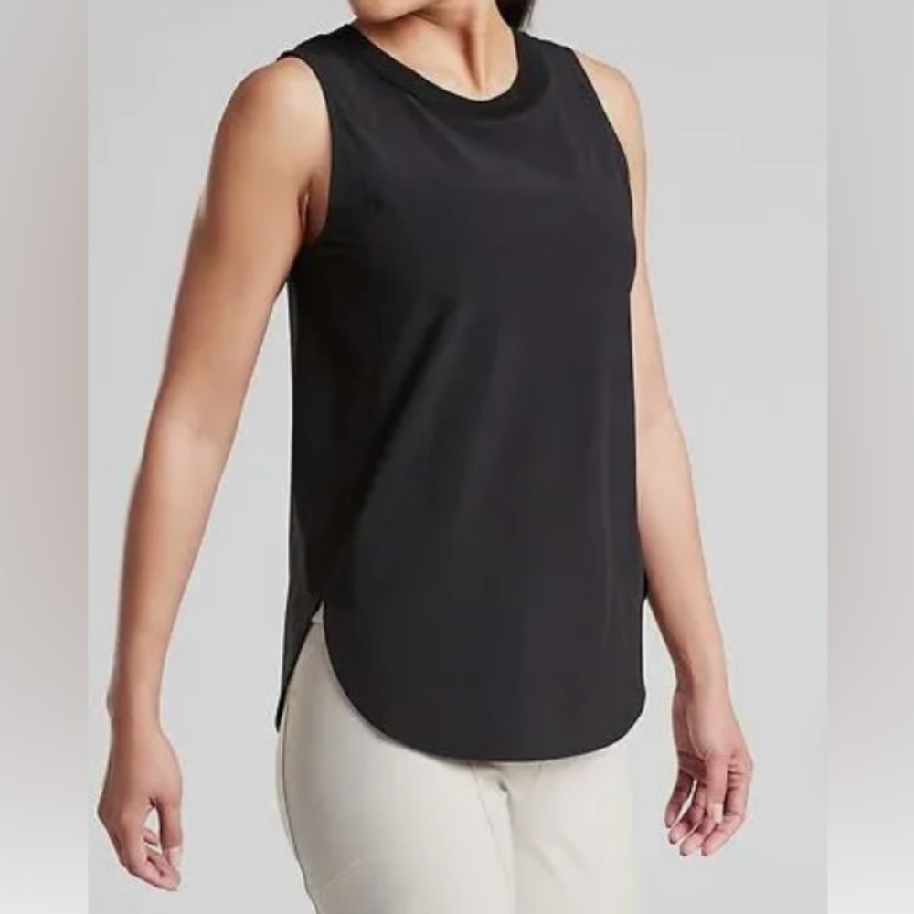 Athleta Zephyr tank in black